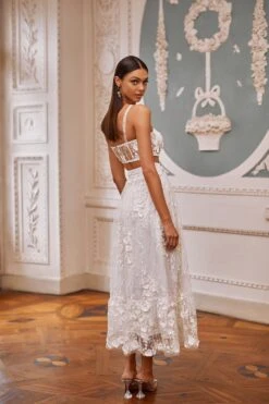 Aella - White -Alamour The Label US 15 16897a45 fae7 4bf4 b61f 47c36bb0e1df