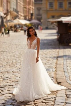 Avery Gown 10 Avery Gown -Alamour The Label US 18 77f4e132 ce0e 482f 8bbc fd5510029209