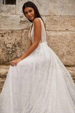 Elmas Gown -Alamour The Label US 26 22465864 6d61 4767 ae6d 586d89cca9b2