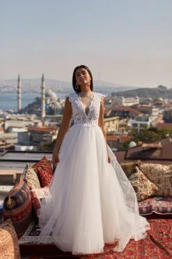 Sefa Gown -Alamour The Label US 33 4d2c2ee2 57e1 49ba 89a8 f78c4a586556