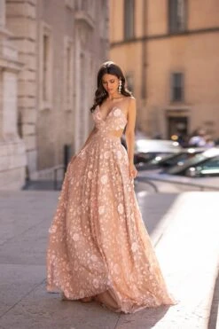 Fiorella 13 Fiorella -Alamour The Label US 4 c9639d22 59a2 4c4c b035 46de8765e420