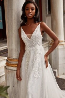 Karla Gown -Alamour The Label US 57 c2d73403 f401 4f52 adec e6e023e36533