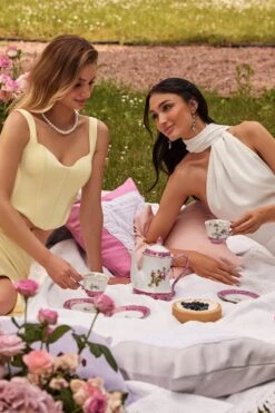 Sofia - White 23 Sofia - White -Alamour The Label US 60 bb59c980 ecd5 4573 96ab 964455af8694