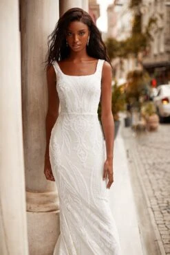 Cyndi - White -Alamour The Label US 85 57d14f75 c046 4f91 9773 794c337d8c1a