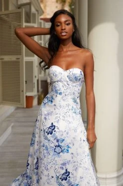 Akela Dress 19 Akela Dress -Alamour The Label US 88 0da657d4 3b57 4dbe 9421 878dd3987770