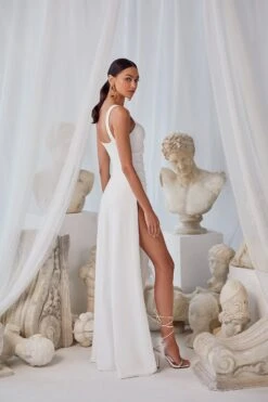 Laria - White -Alamour The Label US 8 1600x 460a985a 56b4 4334 9974 4c8b56dad474