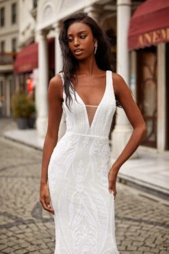 Meghan - White -Alamour The Label US 91 3191d536 dbb5 4d90 8542 a6ec438f517e